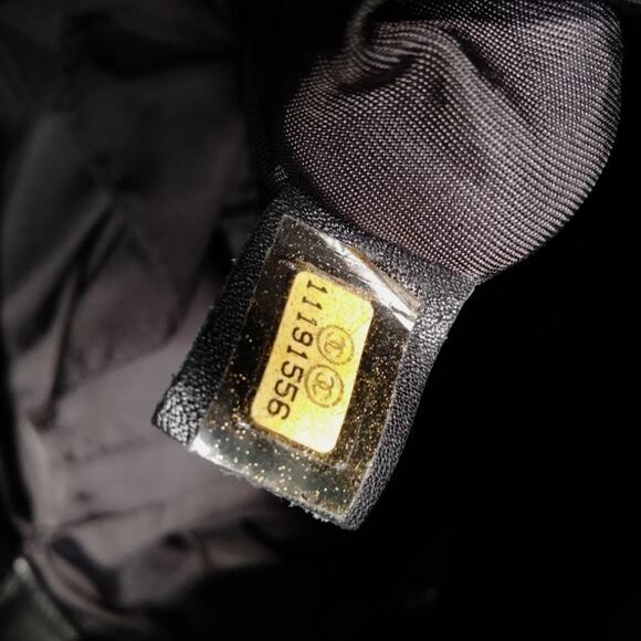 💎✨BEAUTIFUL✨💎AUTHENTIC CHANEL Tote Bag Black - Picture 16 of 16